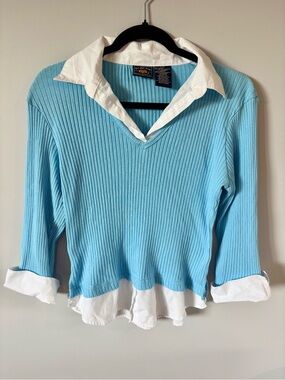 VINTAGE Light Blue Layered V-Neck Ribbed Top with White Collar